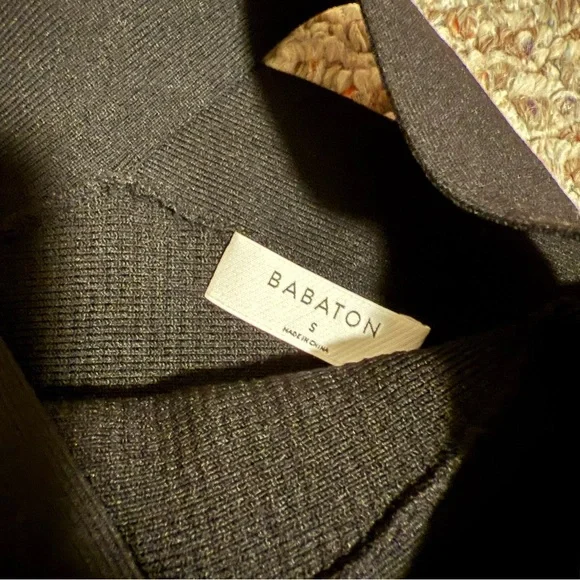 Aritzia Sculpt Knit Criss Cross Cropped Black Tank- Size Small - Picture 7 of 8